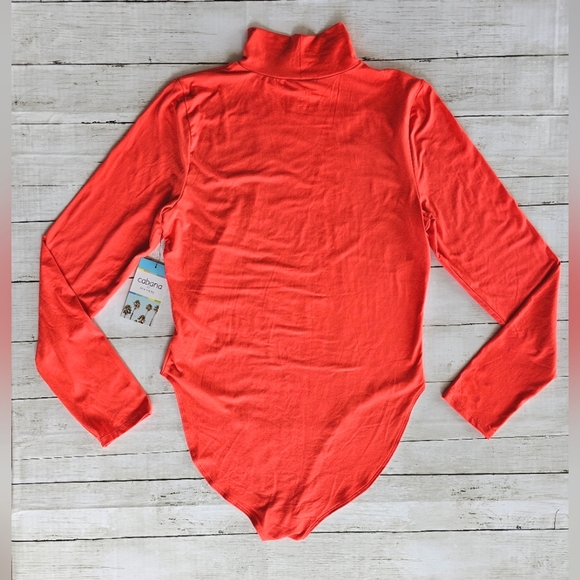 NWT Cabana by Crown & Ivy Butter Soft Vibrant Coral/Orange Turtleneck Bodysuit - Picture 6 of 13